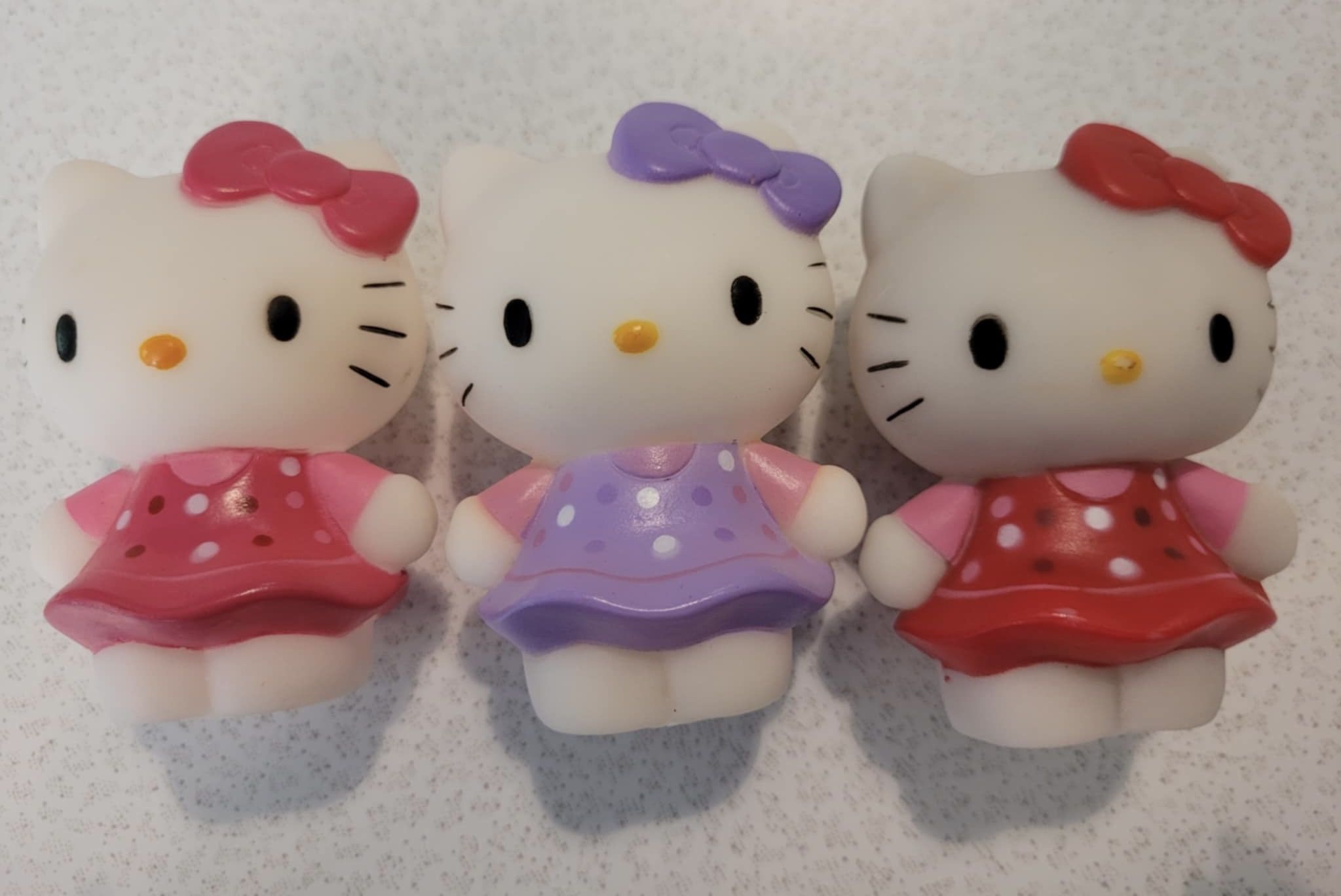 Vintage Lot Of 3 Sanrio Hello Kitty Squishy Toys - photo 3