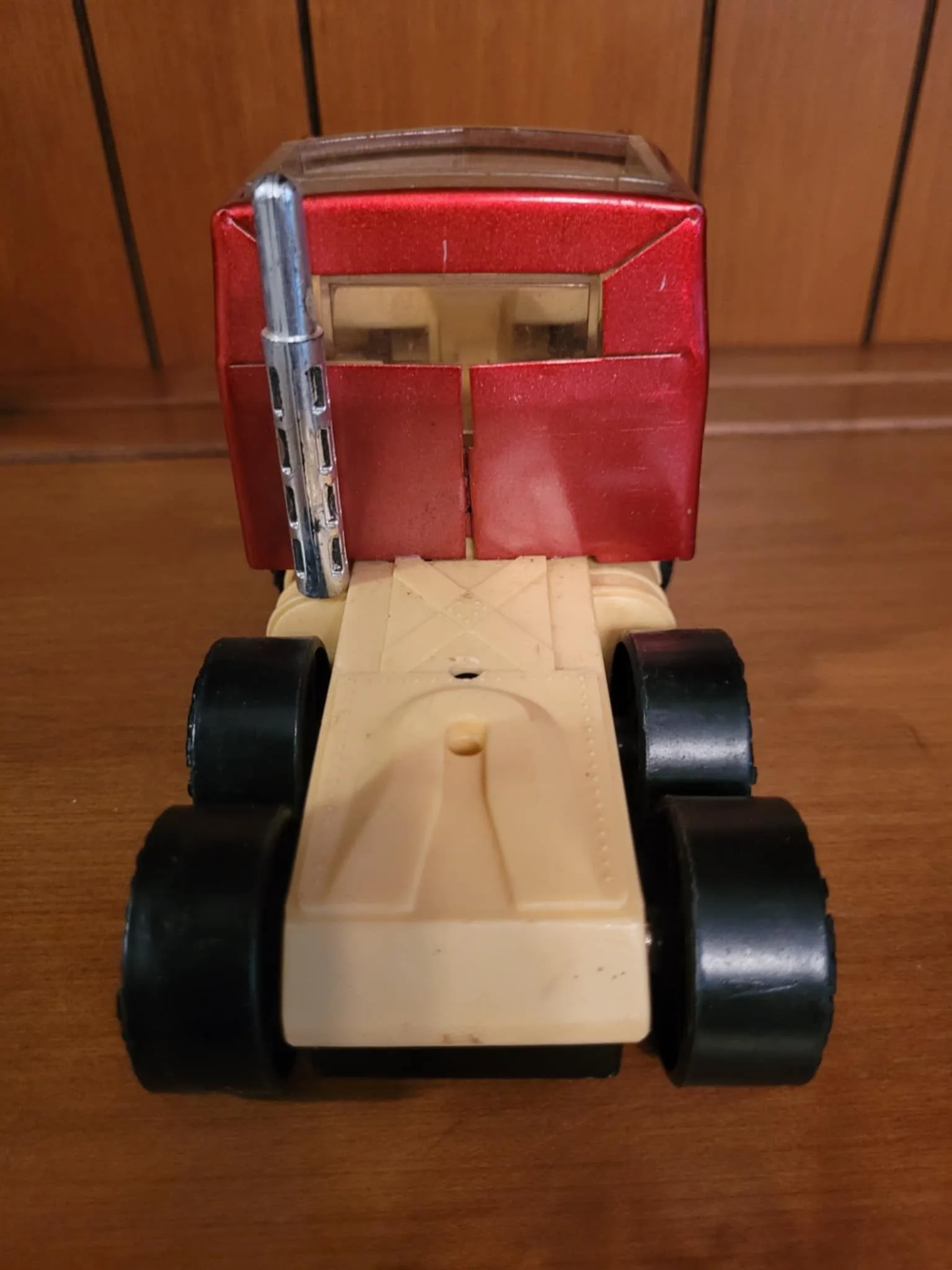 Vintage 1980’s Buddy L Red Mack Semi Truck image indicator(3)