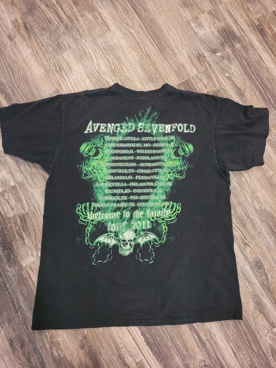 Avenge Sevenfold 2011 Concert Tour Shirt - Size L thumbnail