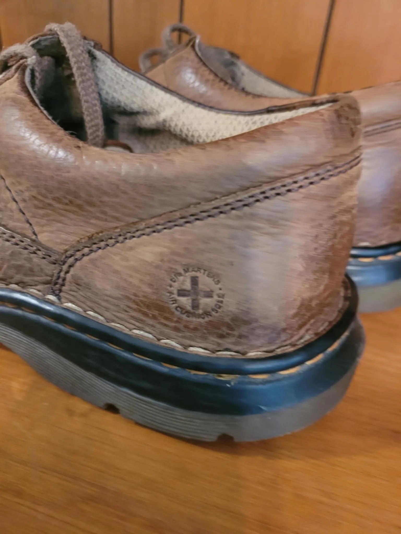 Vintage Doc Martens Brown Leather Low Top Boots Mens Shoes Size image indicator(3)