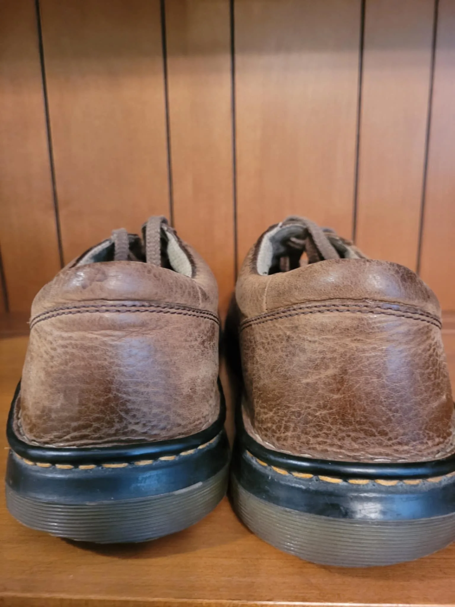 Vintage Doc Martens Brown Leather Low Top Boots Mens Shoes Size image indicator(4)