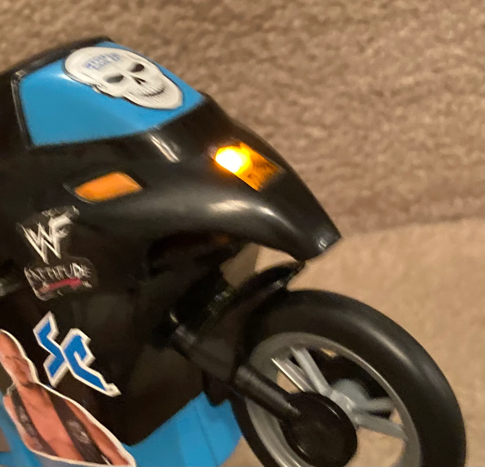 1998 WWF WWE Stone Cold Steve Austin Motorcycle Toy image indicator(6)