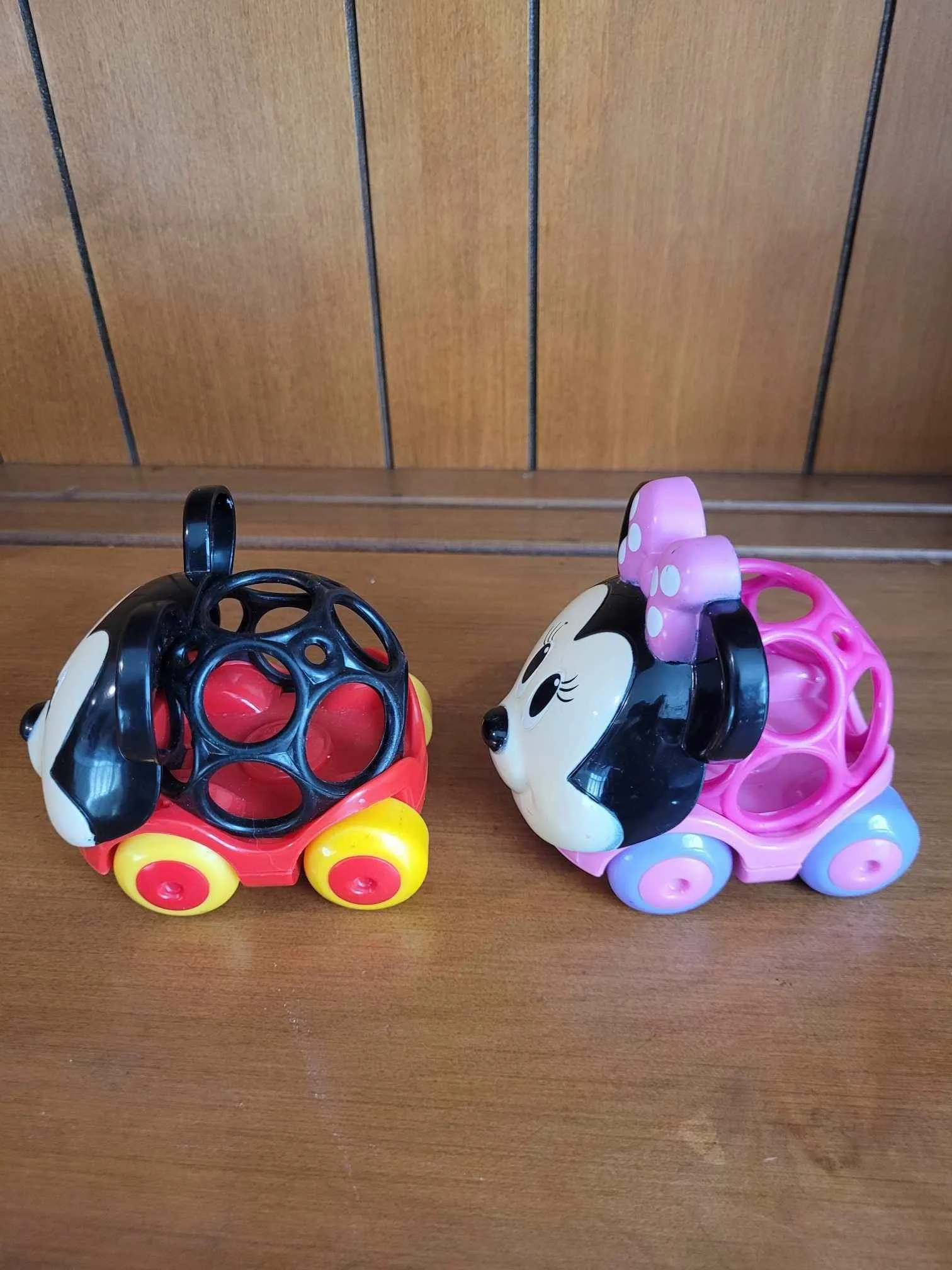 Set Of 2 Disney Baby Mickey & Minnie Mouse O Ball Car Toys!! image indicator(3)