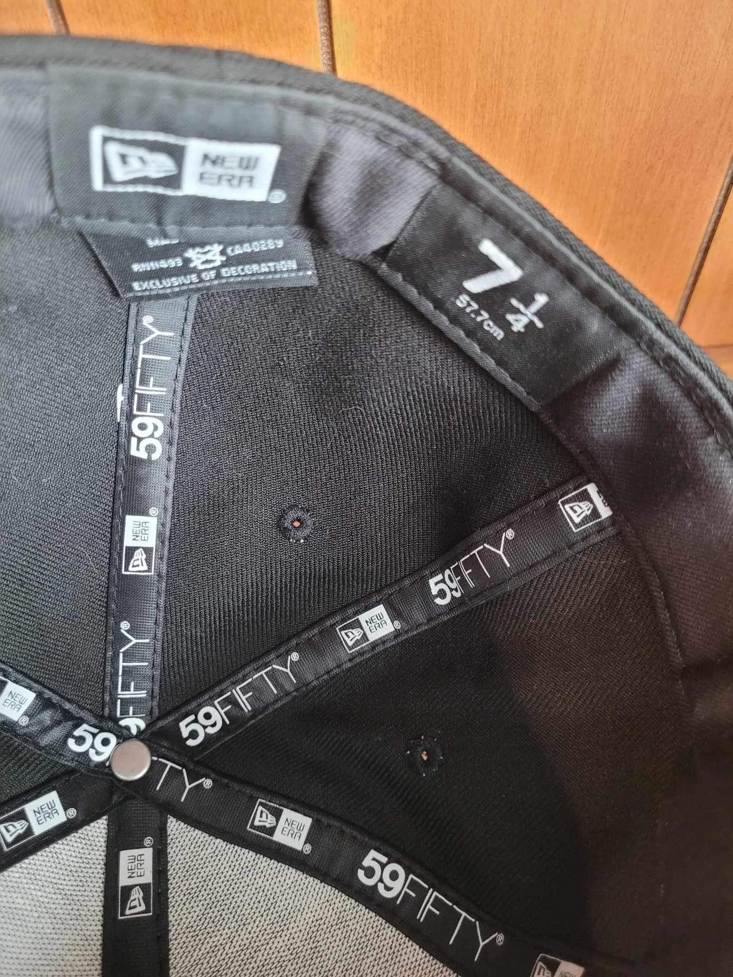 New Era NFL Atlanta Falcons Football Logo 7 1/4 Fitted Hat Cap image indicator(6)