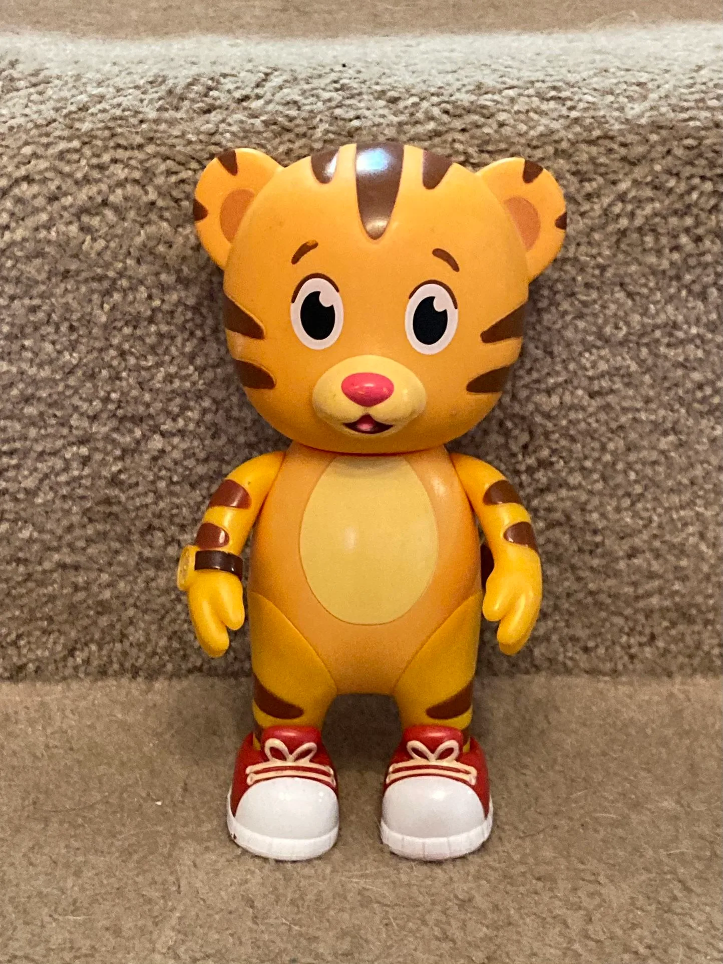 Vintage 2018 Jakks Pacific Mr Fred Rogers Daniel Tiger thumbnail