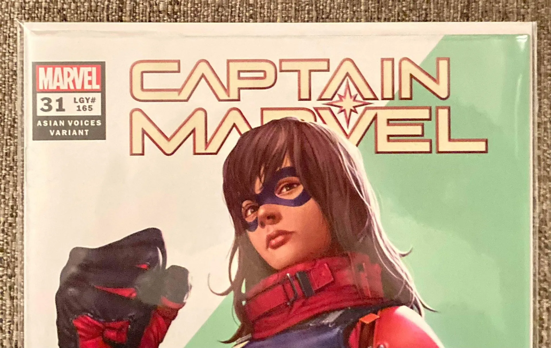 Marvel Comics CAPTAIN MARVEL Issue #31 Variant Ms Marvel Cover C image indicator(4)