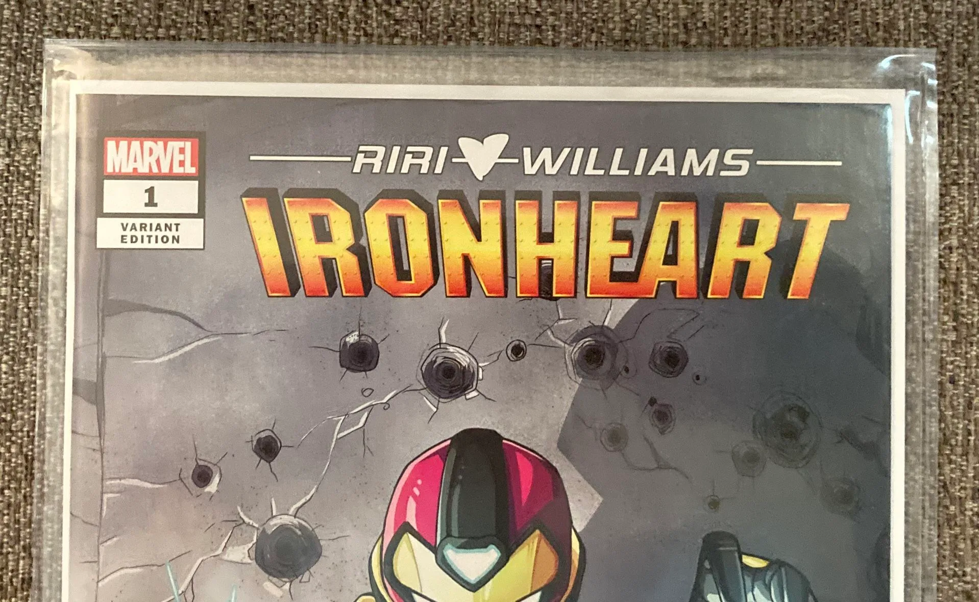 Marvel Comic IRONHEART #1 Variant Cover Key Issue First Print image indicator(4)