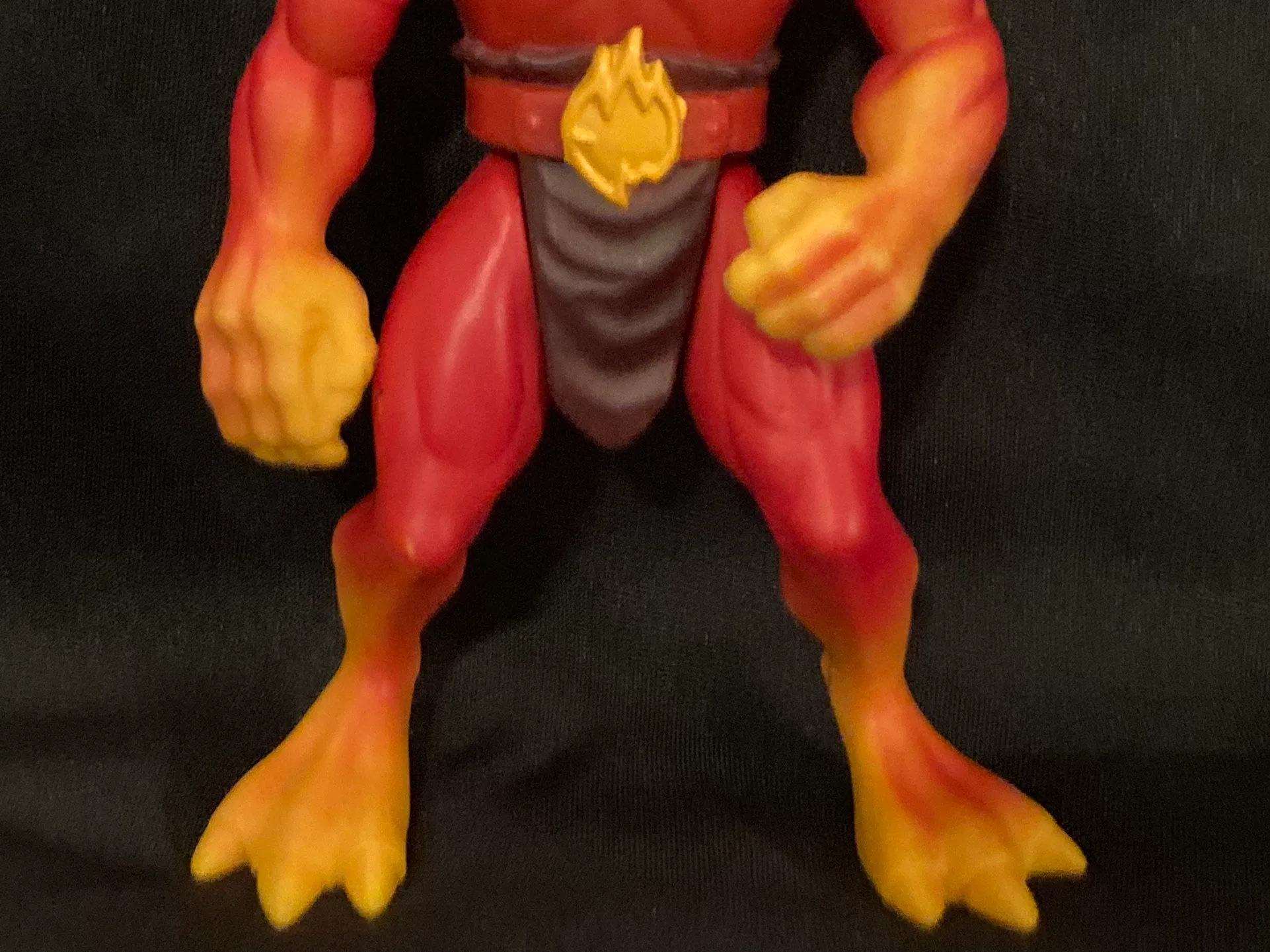 Vintage 1996 GARGOYLES Red 6 Inch Action Figure Toy image indicator(5)