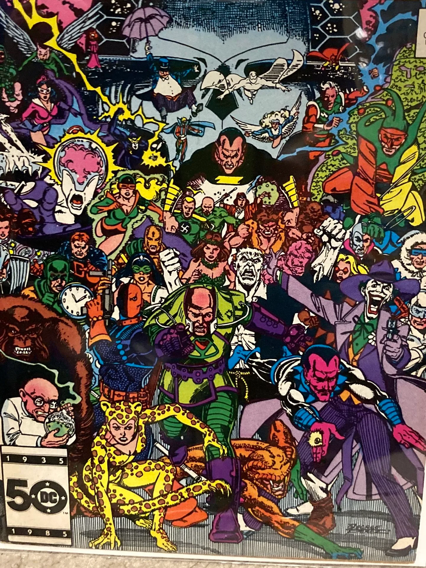 Vintage Dc Comics CRISIS Of Infinite Earths Issue #9 image indicator(6)