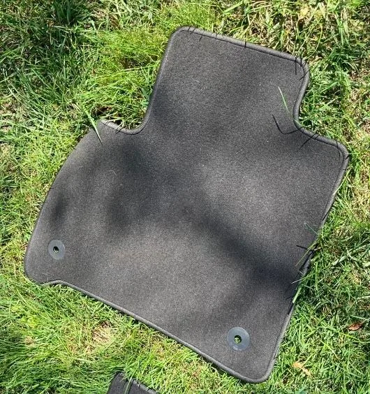 Chevy Traverse/Enclave Carpet Kit - Brand New! image indicator(6)