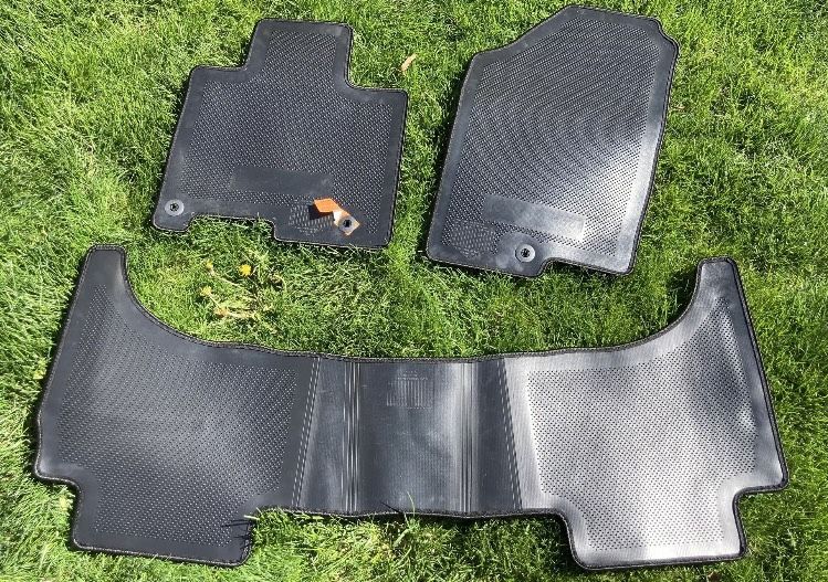 2022 Hyundai Santa Cruz Floor Mats Set Of 3 - Black - O.E - photo 2