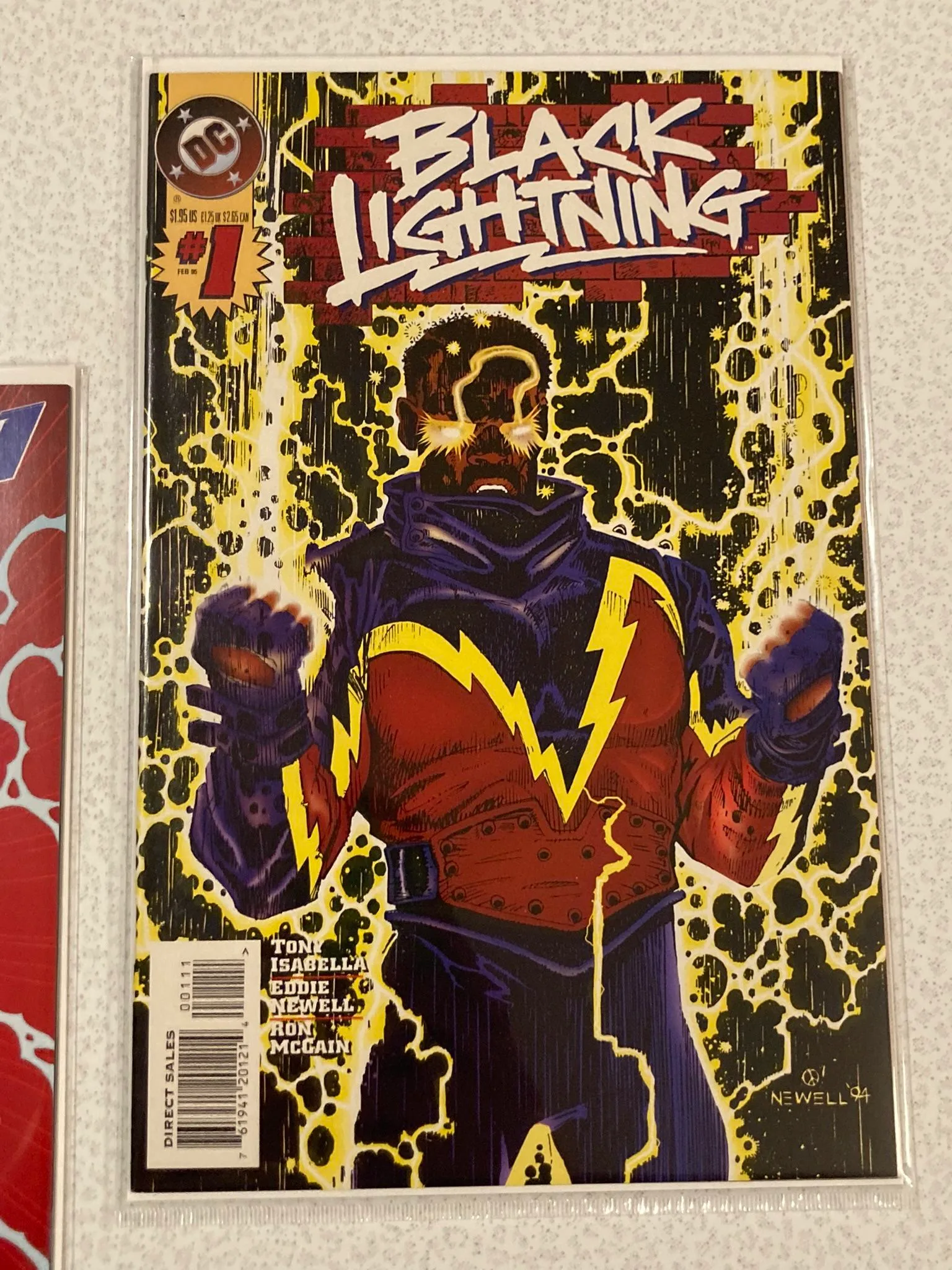 BLACK LIGHTNING #1 Comic Books - First Print - Key Issues image indicator(2)