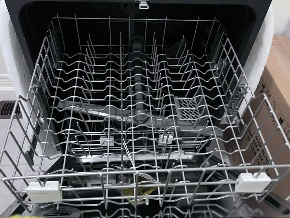 Brand New Whirlpool Dishwasher image indicator(5)