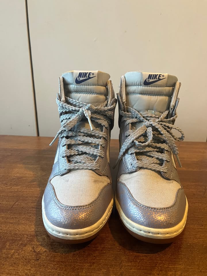 Unique Nike Women Wedge Sneakers - photo 2