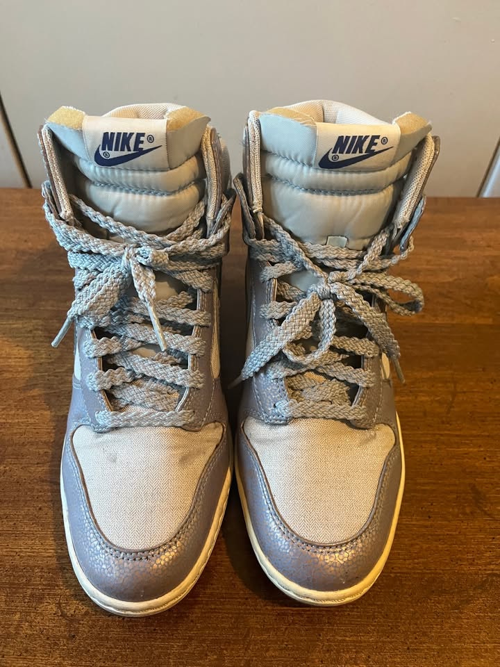Unique Nike Women Wedge Sneakers - photo 3