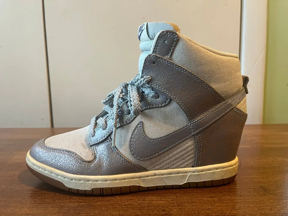 Unique Nike Women Wedge Sneakers image indicator(6)