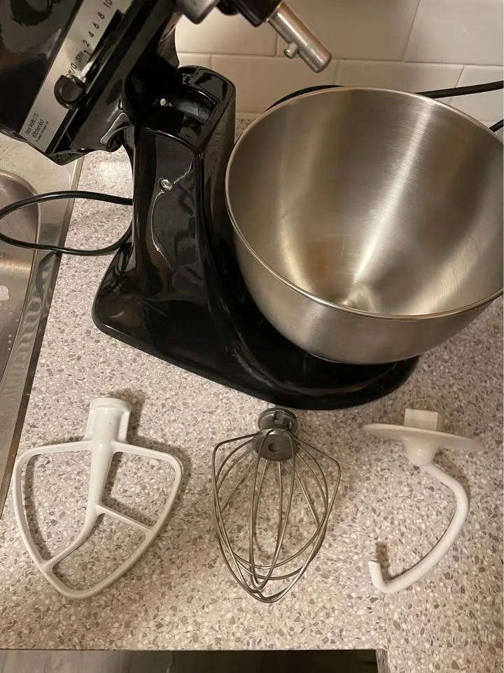 KitchenAid Classic Stand Mixer image indicator(5)
