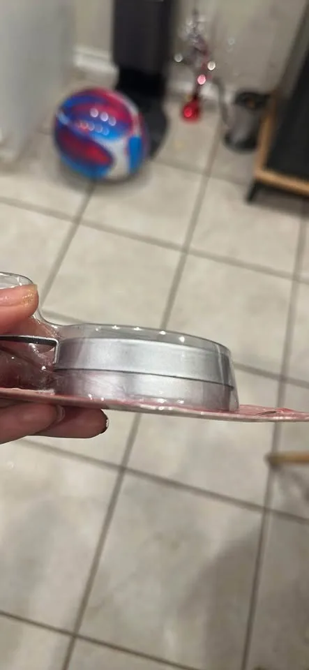 Silver Magnetic wreath holders/ hook image indicator(4)