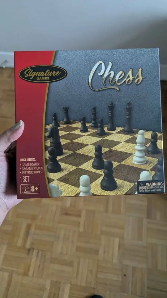 Move out sale, multiple items image indicator(5)