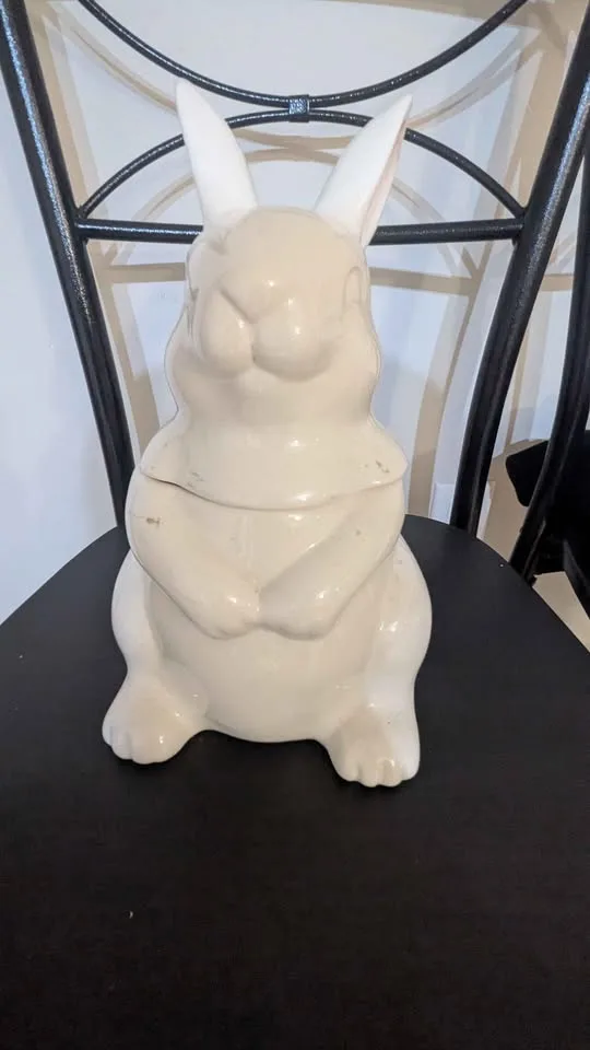 Move out sale, multiple items image indicator(8)