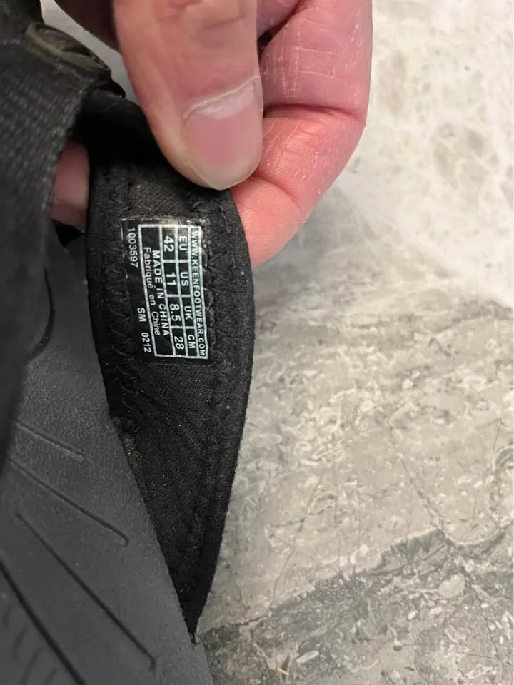 Keens Bali Slide Sandal, Women’s size 11 image indicator(5)