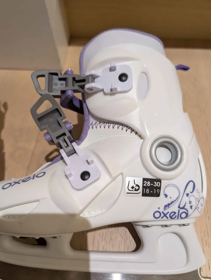 Girls' skates size 10.5-12.5C image indicator(2)