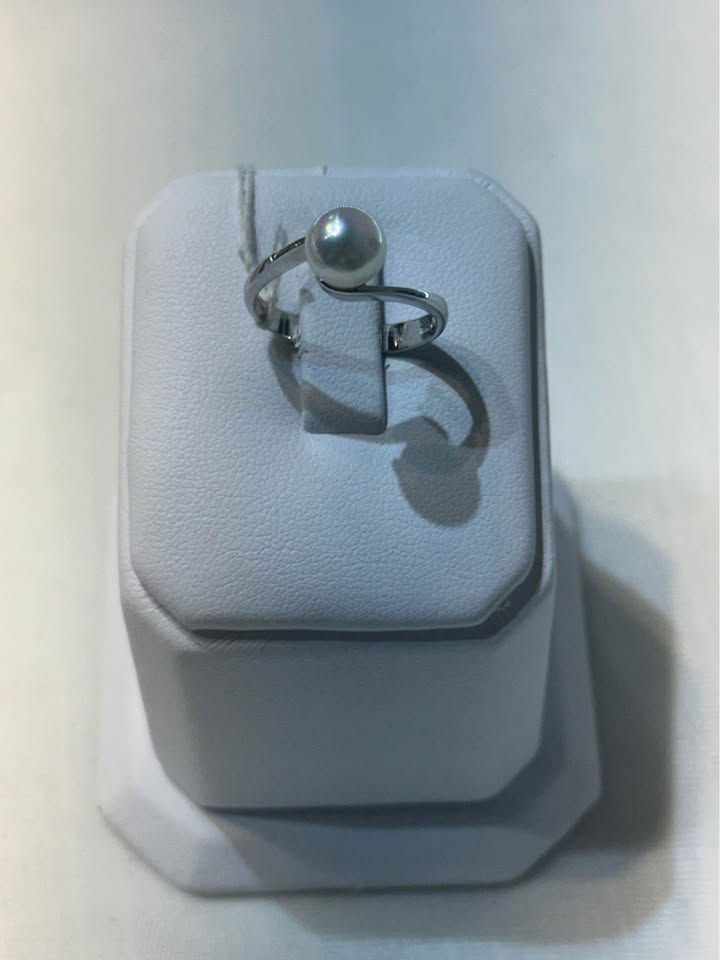 18k White Gold Pearl Ring - Size 5 3/4 - photo 5
