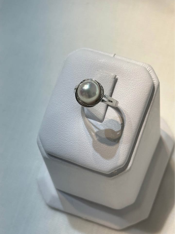 18k White Gold Pearl Ring - Size 5 3/4 - photo 2