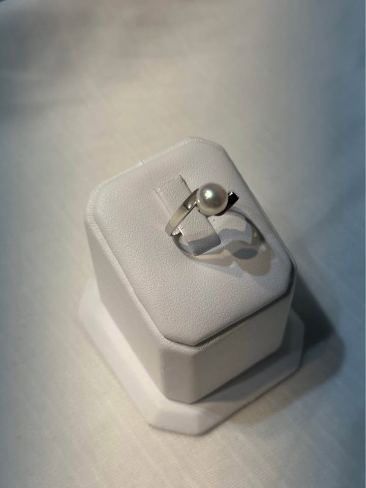 18k White Gold Pearl Ring - Size 6 - photo 3