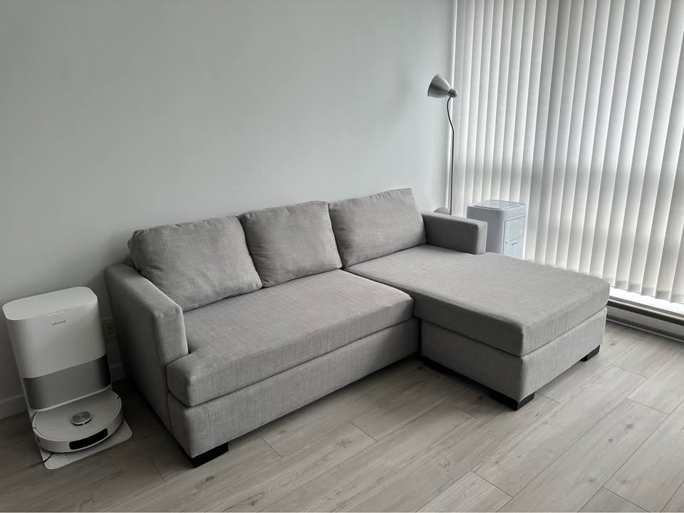 Reversible sectional couch - photo 2