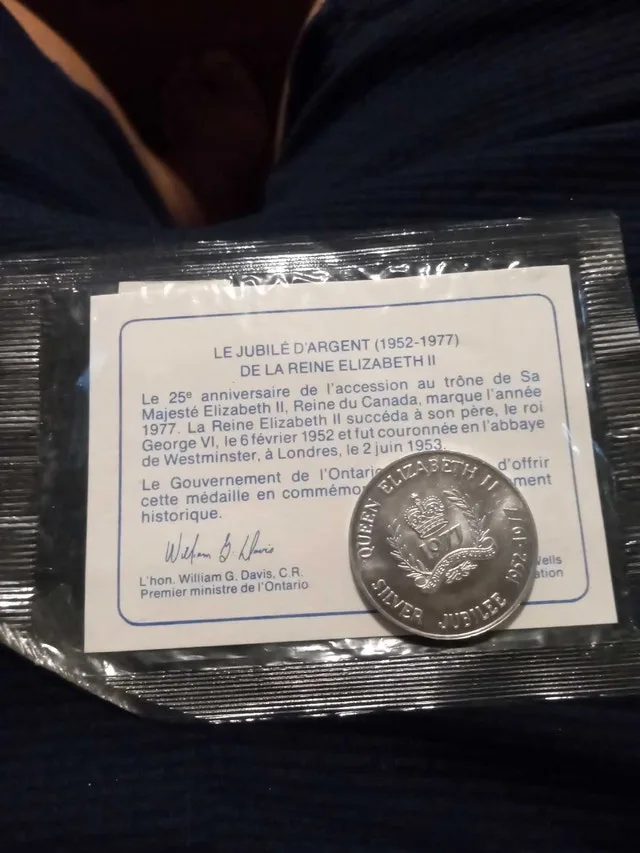 Queen Elizabeth II Silver Jubilee Medal