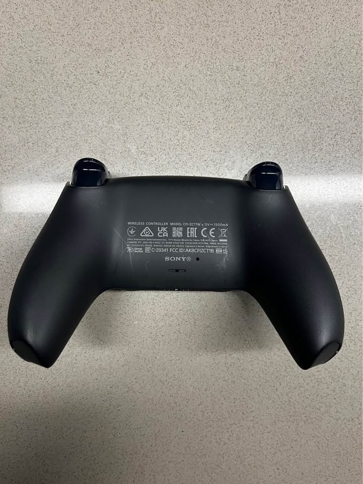 Brand New PS5 Dualsense Controller Black - photo 2