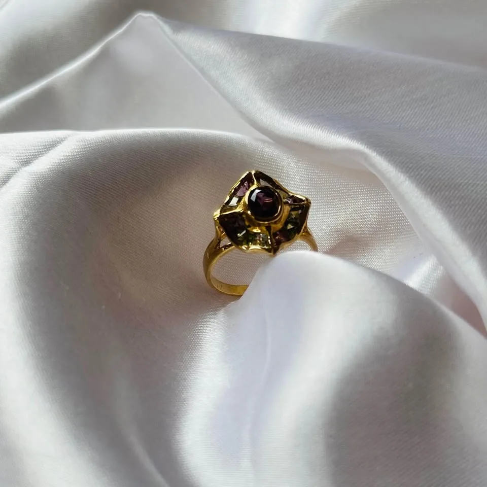 Birthstone 14k solid Gold ring. Size 6 1/2. Natural Amethyst image indicator(5)