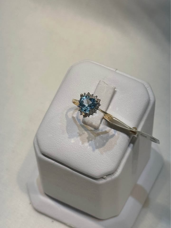 Birthstone 14k gold Heart ring. Blue Topaz and Diamonds - Size 6 - photo 2