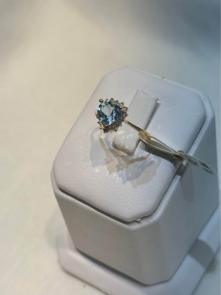 Birthstone 14k gold Heart ring. Blue Topaz and Diamonds - Size 6 - photo 3