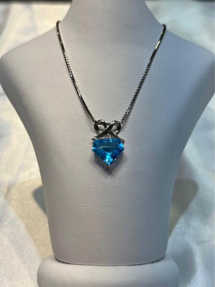 Birthstone 14k gold Blue Topaz Pendant