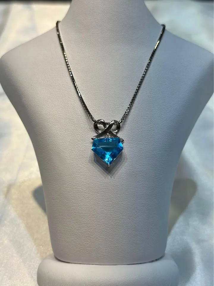 Birthstone 14k gold Blue Topaz Pendant thumbnail