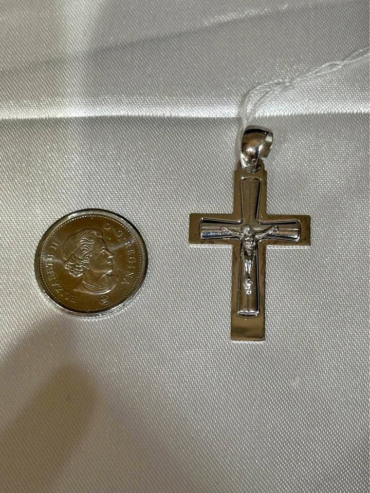 18k solid Gold Cross Pendant