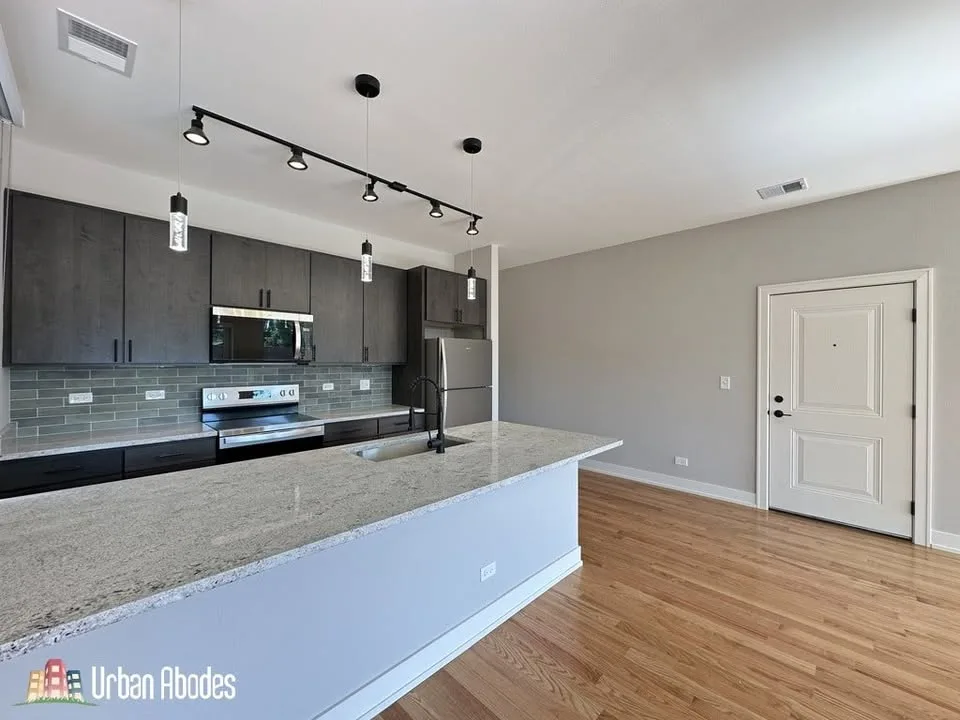 3 Beds 2 Baths Apartment image indicator(3)