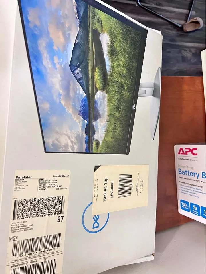 Brand New Dell Monitor – In Original Box thumbnail