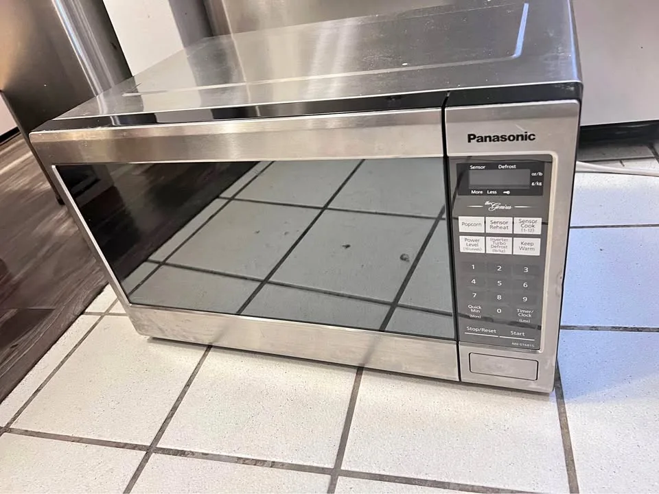 🔥 Brand New Panasonic Microwave NN-ST681S thumbnail