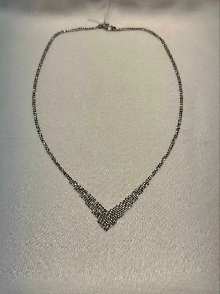 999 Platinum necklace thumbnail