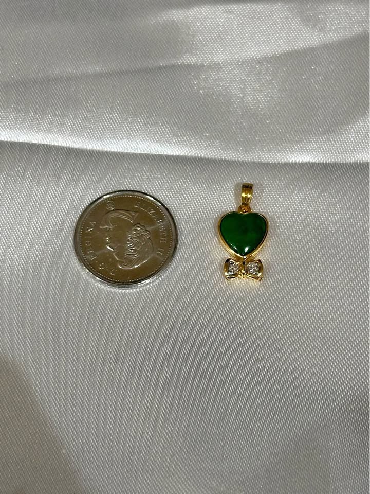 18k Jade Heart Diamond Bow Pendant