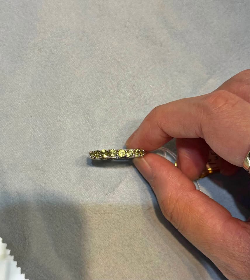 18k gold Peridot Birthstone Eternity ring. Size 5