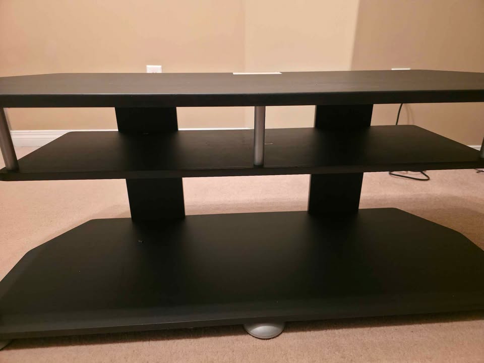 TV stand - photo 3