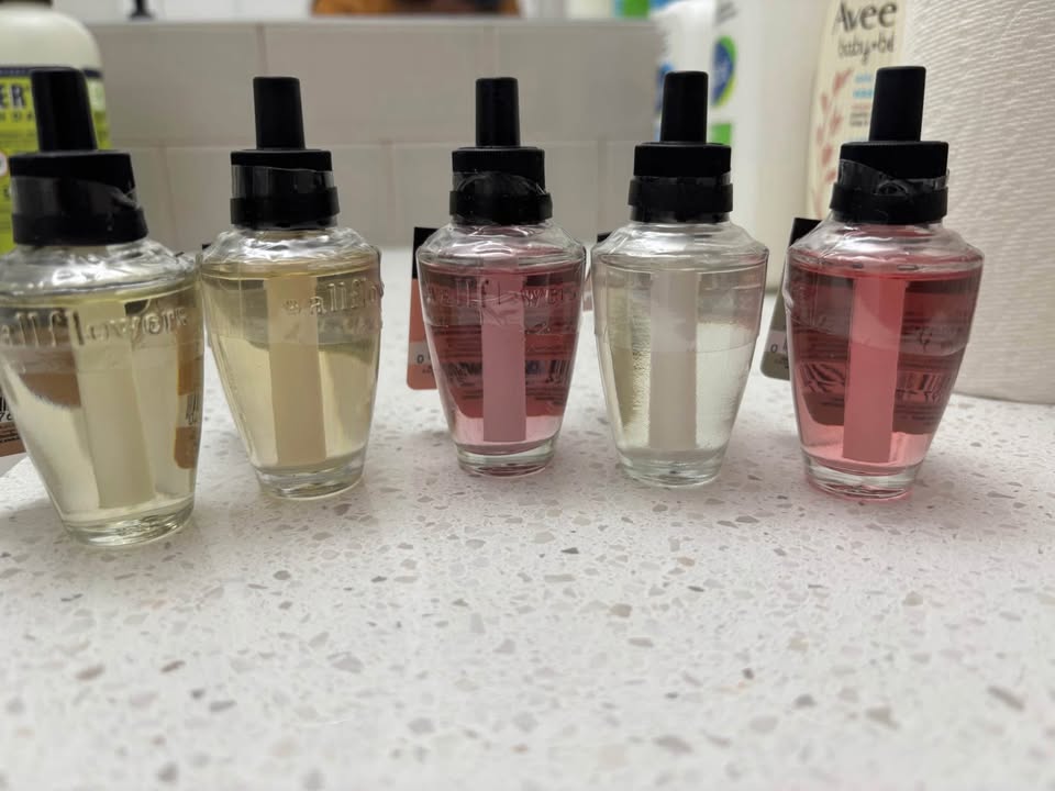 Bath & Body Works Wallflower Refills – Brand New! - photo 2