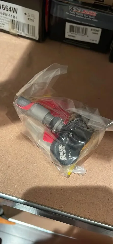 Tire Pressure Monitoring System Sensor QS105M image indicator(3)