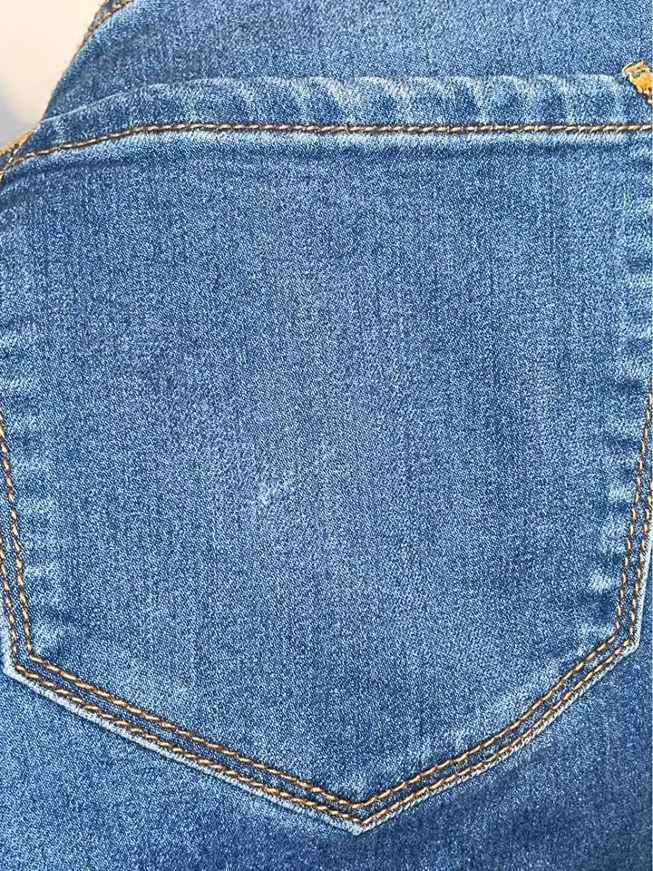 Fashion Nova Classic High Waist Skinny Jeans size 8 image indicator(9)