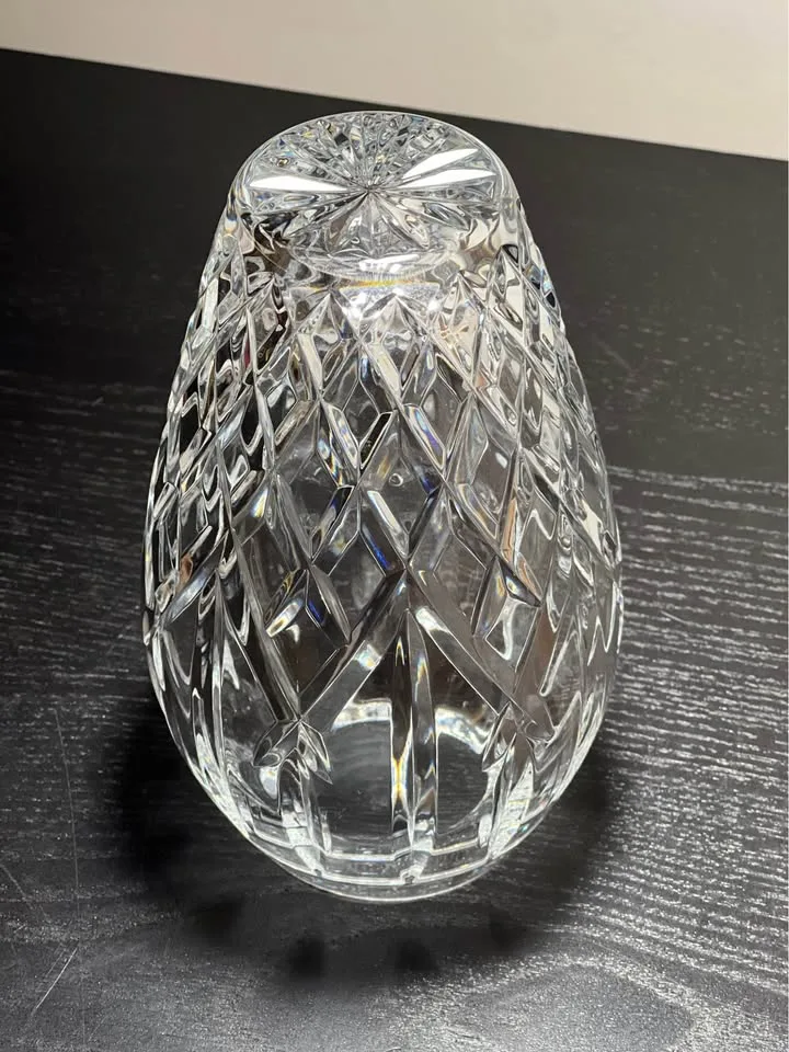 Waterford Crystal ARAGLIN 7 in. Vase image indicator(4)