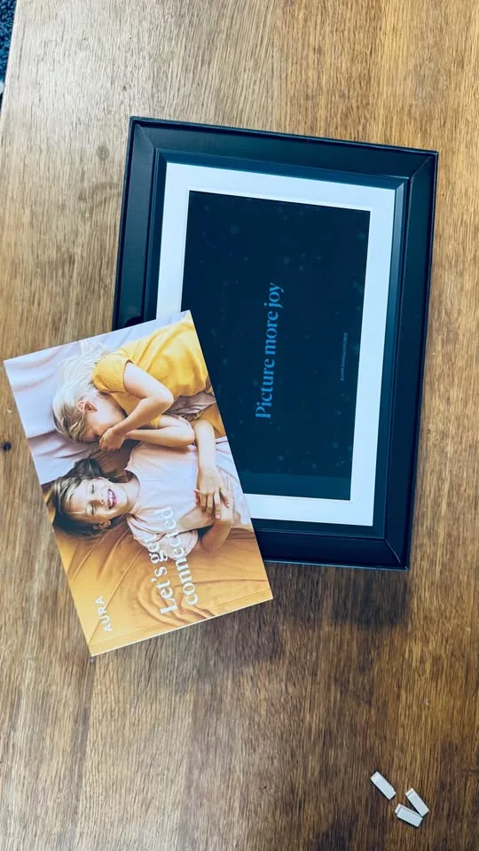 Aura Digital Photo Frame – 15.5” (1200×800) – Great Condition image indicator(2)